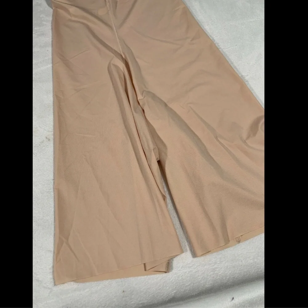 NEW Spanx Thinstincts High Waist Mid-Thigh Shorts Nude [SZ‎ Small ]